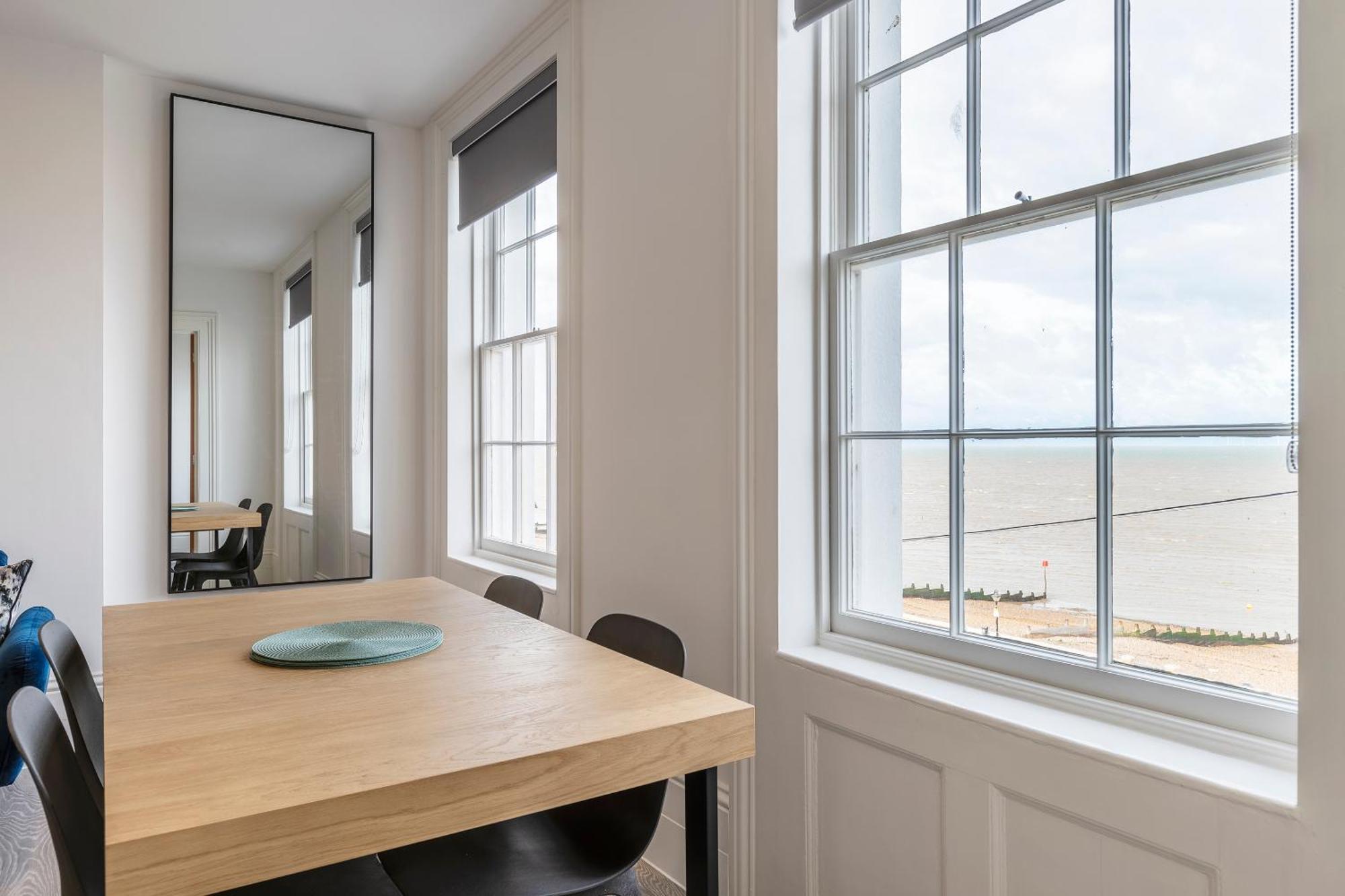 Herne Bay Seaside Escape 외부 사진
